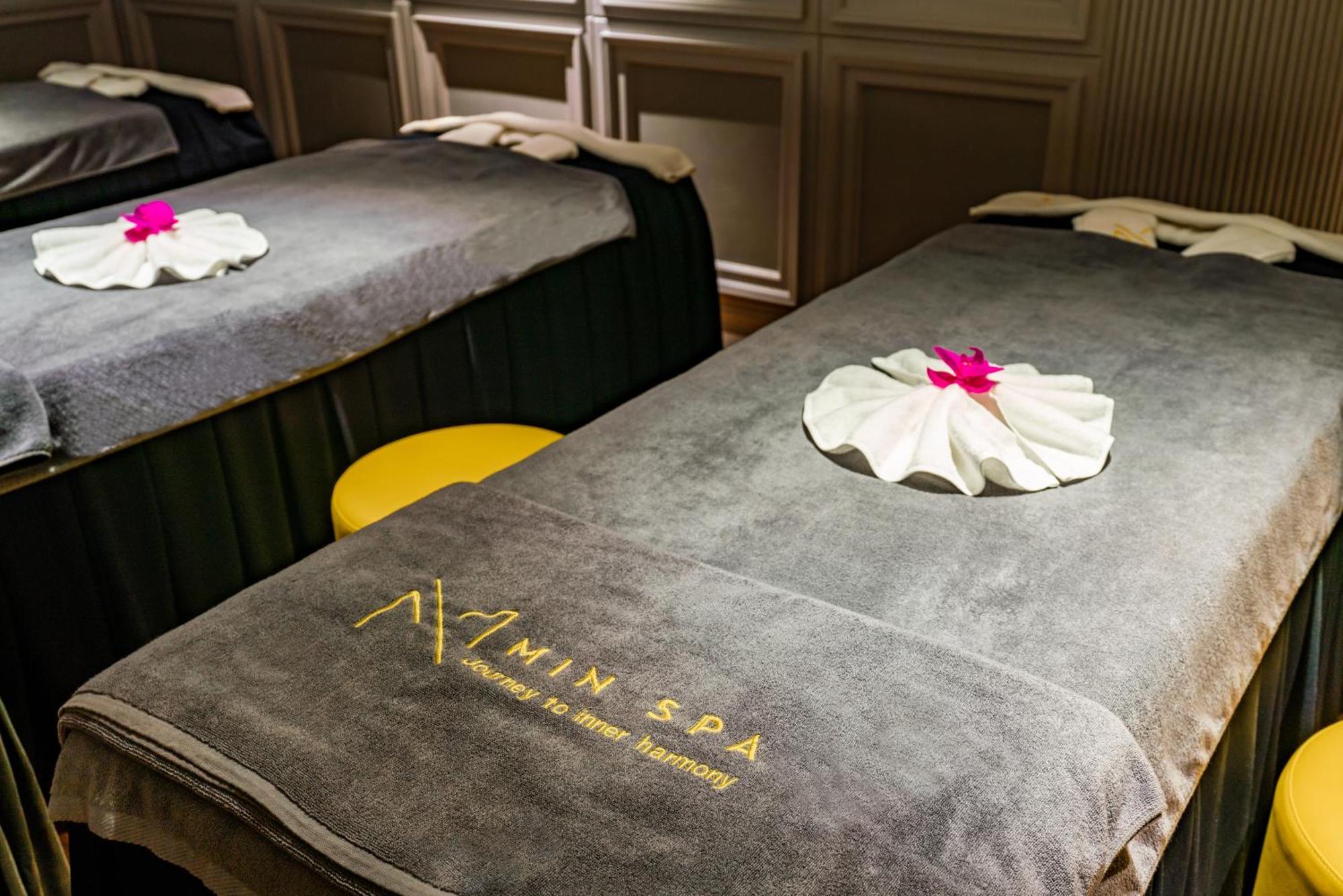 Minerva Premium Hotel Hanoi Exteriör bild