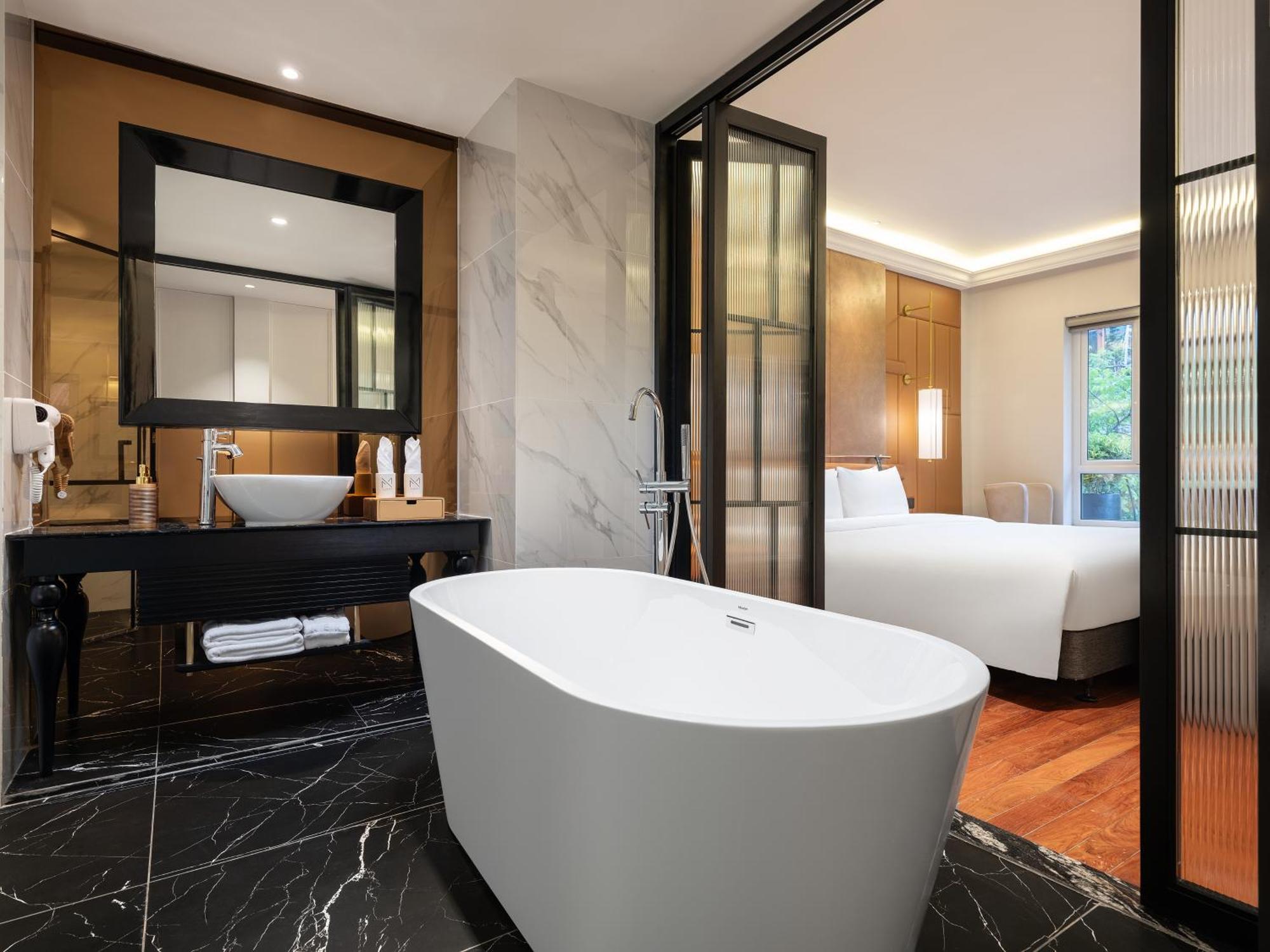 Minerva Premium Hotel Hanoi Exteriör bild